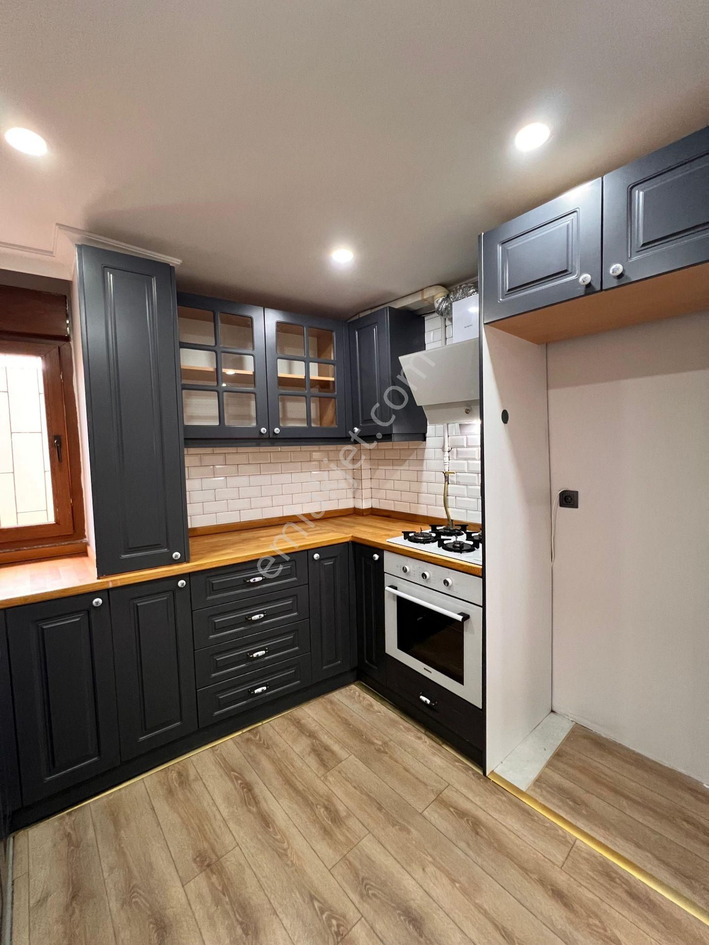 Kaçmaz'dan İdealtepe Sahil'de Marmaraya Komşu Lüks 1+1 - Görsel 8