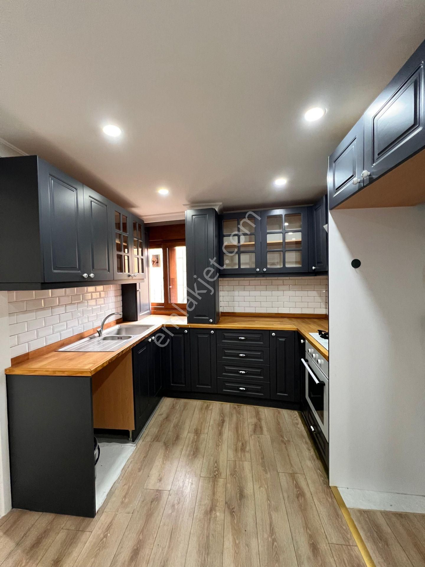 Kaçmaz'dan İdealtepe Sahil'de Marmaraya Komşu Lüks 1+1 - Görsel 6