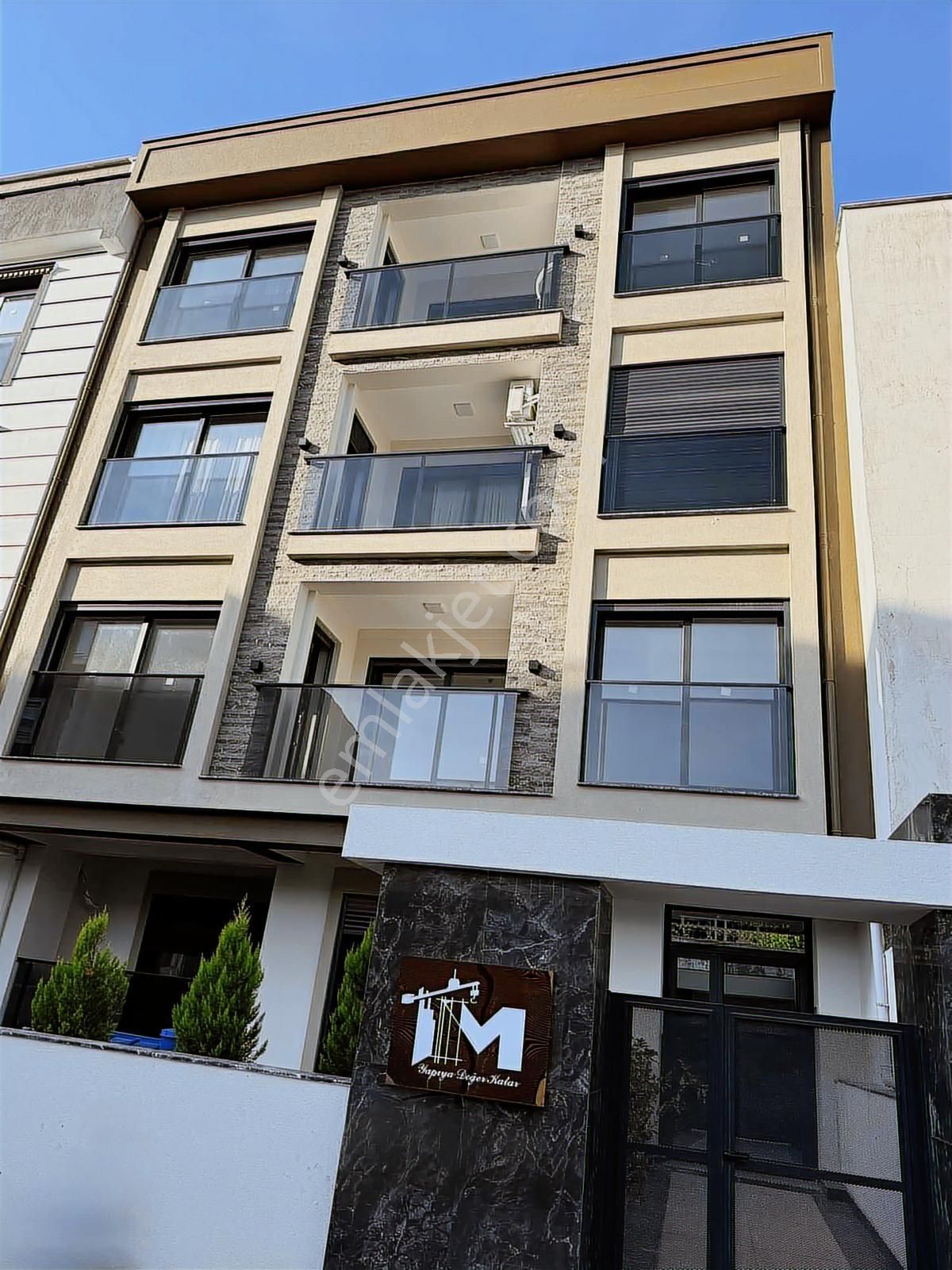 Kuşadası Davutlar'da Kendine Ait Bahçeli Satılık 1+1 Daire - Görsel 19