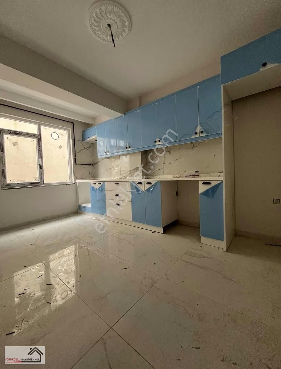 Akpınar Mahallesinde Metroya Yakın Sıfır 3+1 Dublex Satılık Da