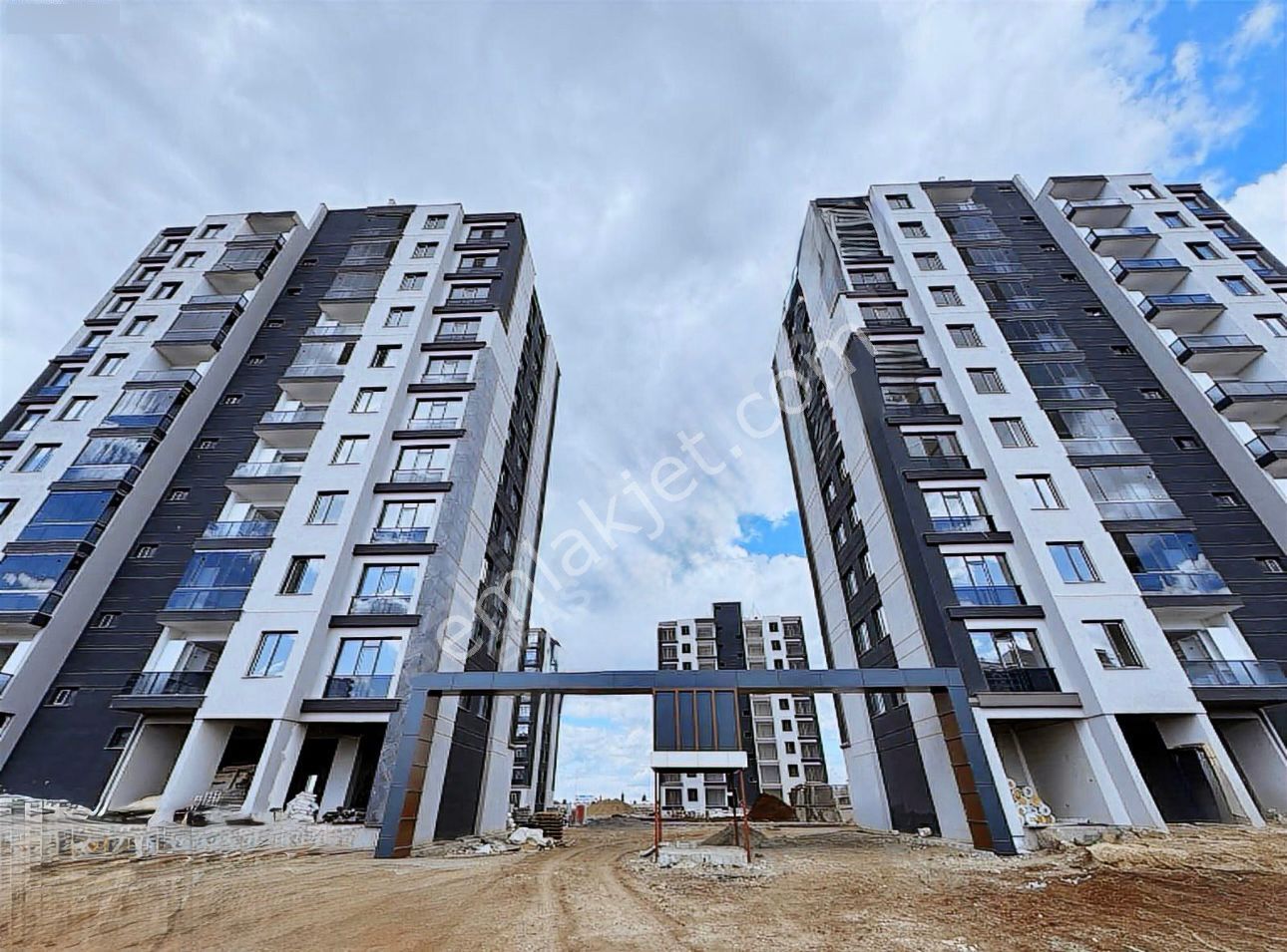 Elazığ Yolu Üzeri Altındağ 2+1 Kiralık Havuzlu Sıfır Daire - Görsel 4