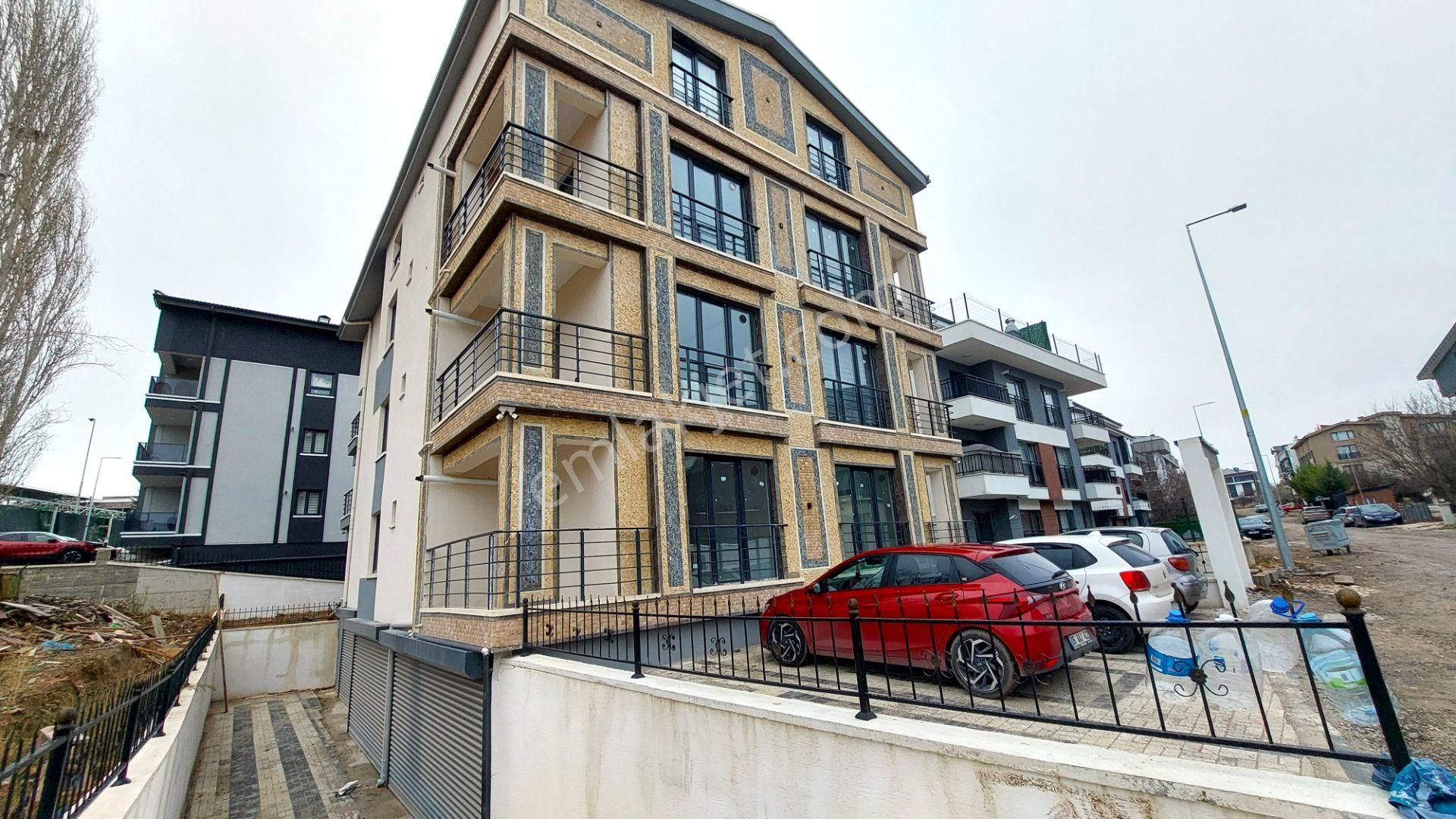 Ankara İncek Dubleks Sıfır 3+1 Bulvara 100 M. Satılık Daire - Görsel 30