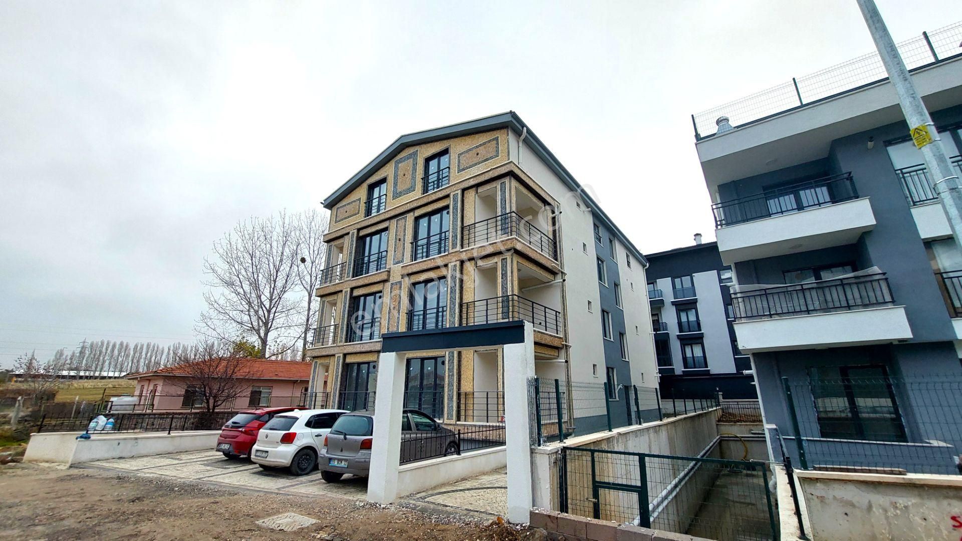 Ankara İncek Dubleks Sıfır 3+1 Bulvara 100 M. Satılık Daire - Görsel 11