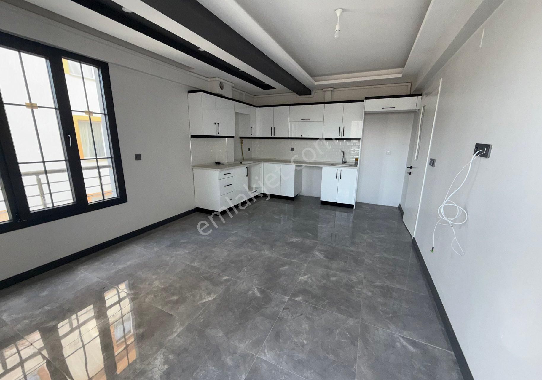 Akhisar Atatürk Mah.prestij Cd.yerden Isıtmalı Satılık 2+1 Kiracılı Arakat Daire - Görsel 2