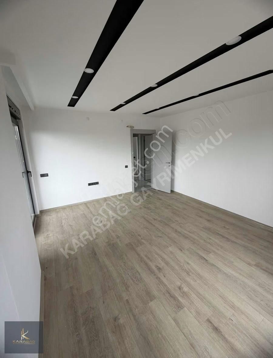 Karabağ'dan ! Site İçi Ayrı Mutfak Ebevyn Banyolu Sıfır 2+1 - Görsel 4