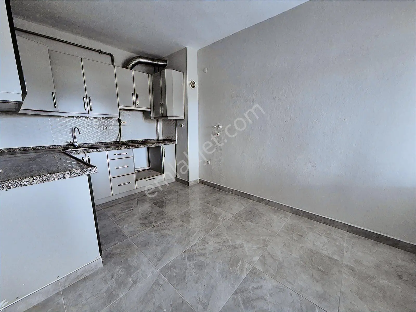 Kuzeykent Sitesinde Kiralık 2+1 Daire (5.kat) - Görsel 5
