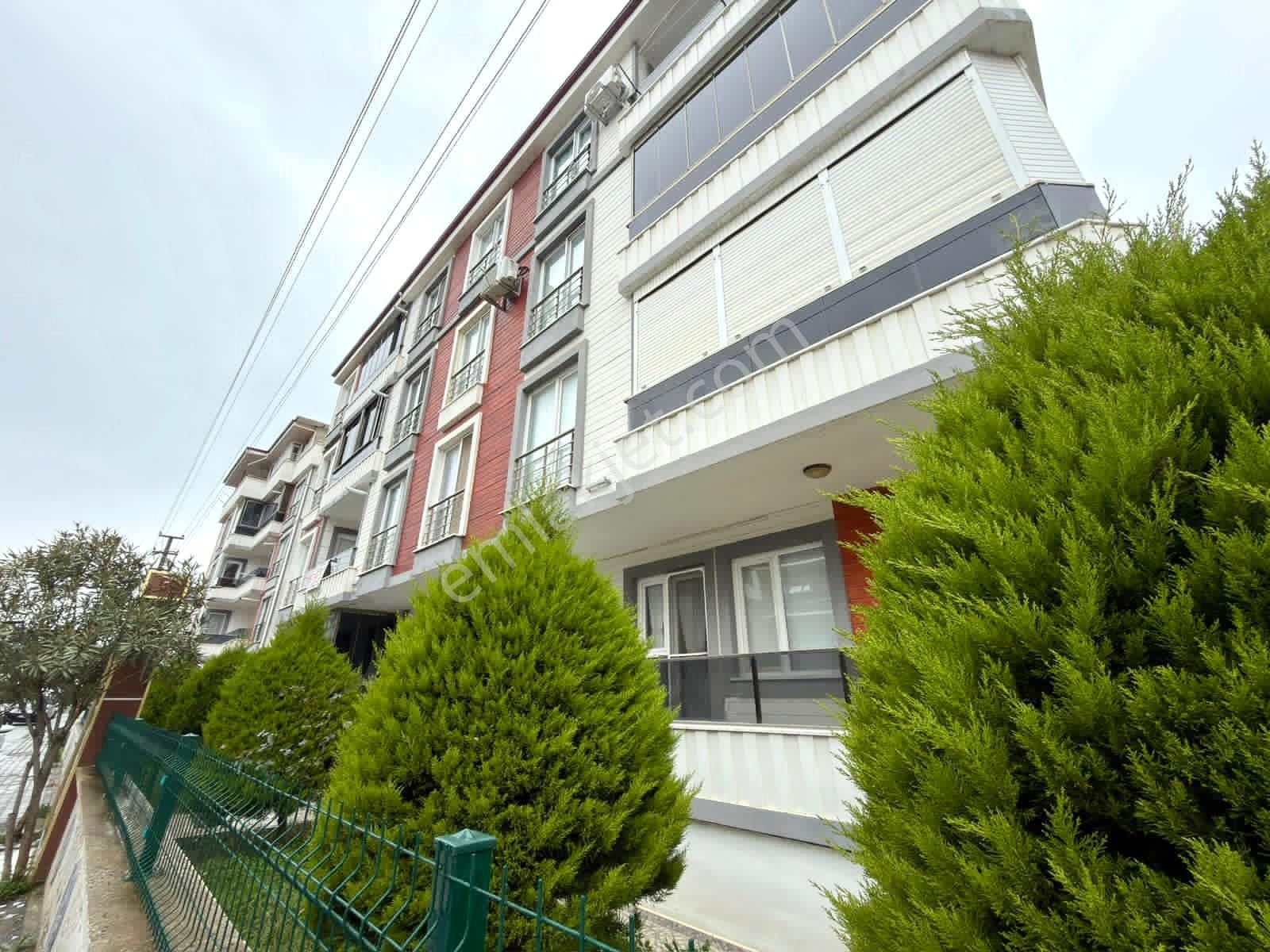 🏡 Referas'tan Altınkum'da Ayrı Mutfak Asansörlü Ön Cephe 2+1 Daire