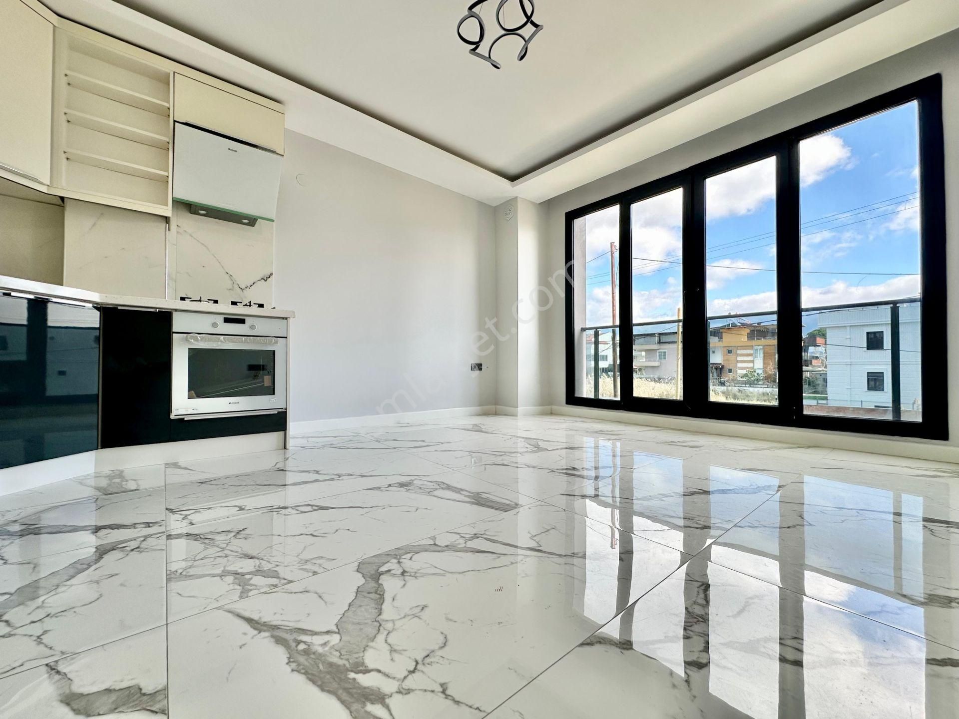 ꧁ay Emlaktan꧂akçay'da Yüksek Kredili Arakat Ön Cephe Denize Yakın Kapalı Balkonlu Satılık 1+1 Daire - Görsel 5