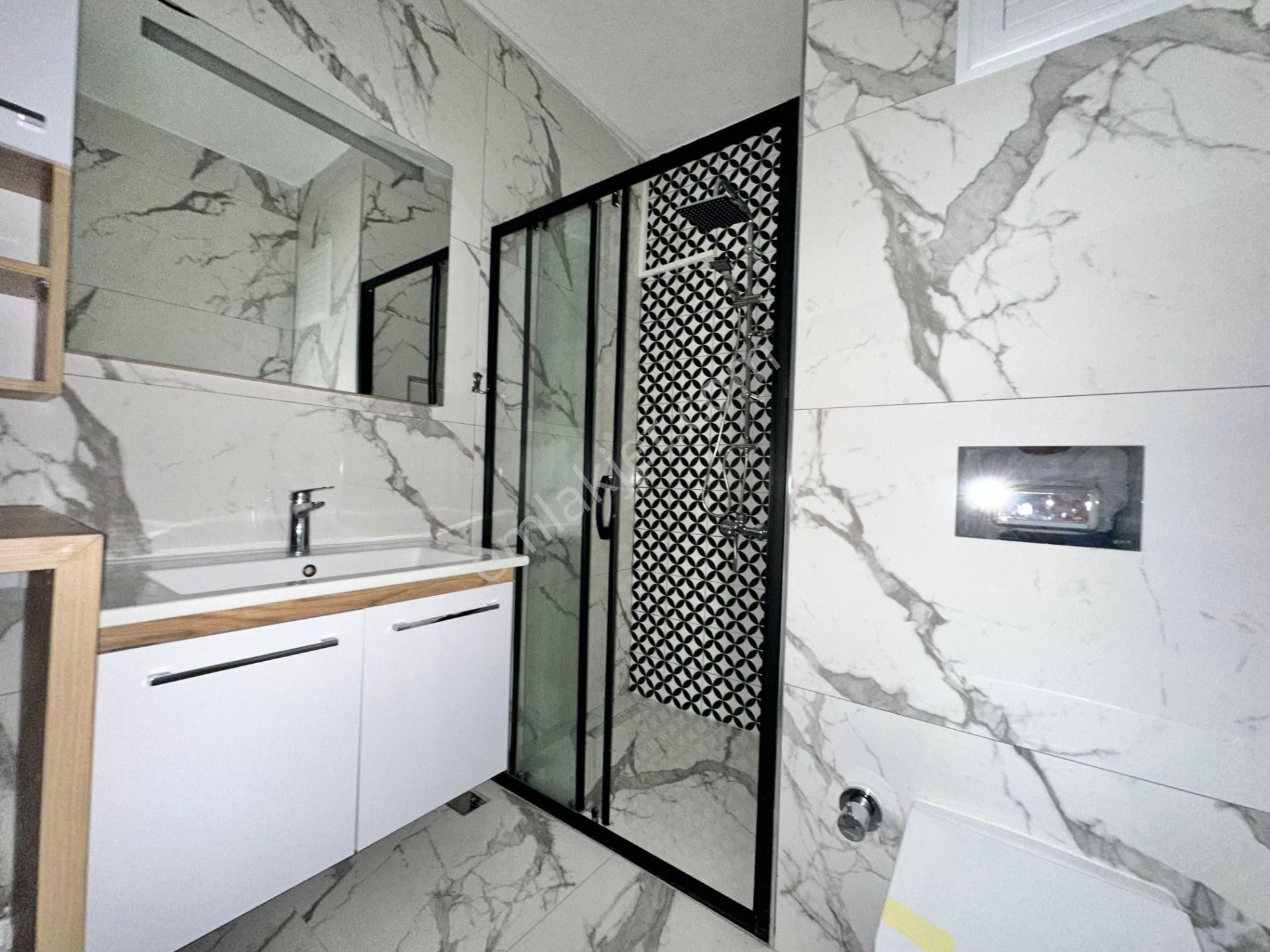 ꧁ay Emlaktan꧂akçay'da Yüksek Kredili Arakat Ön Cephe Denize Yakın Kapalı Balkonlu Satılık 1+1 Daire - Görsel 32