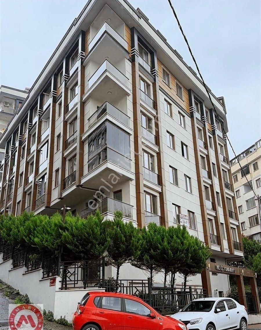 Girne De Ful Eşyalı Harika 1+1 81m2