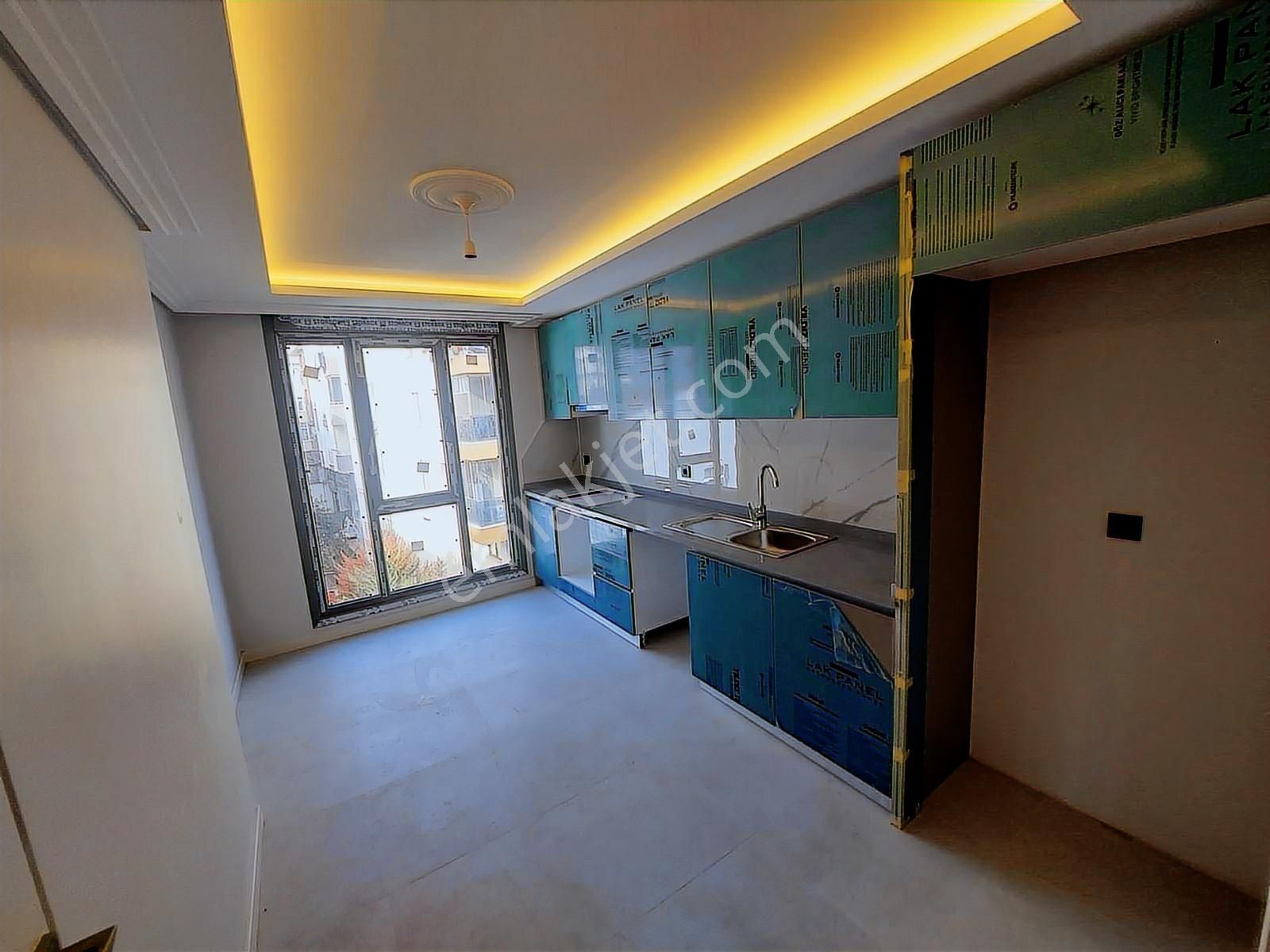 Üsküdar Merkeze Yakın Asansörlü Satılık Sıfır Dubleks 4+1 - Görsel 26