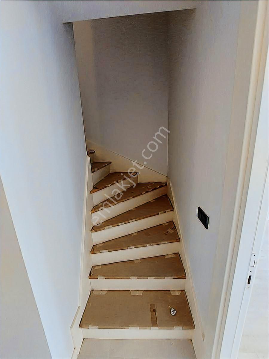 Üsküdar Merkeze Yakın Asansörlü Satılık Sıfır Dubleks 4+1 - Görsel 21