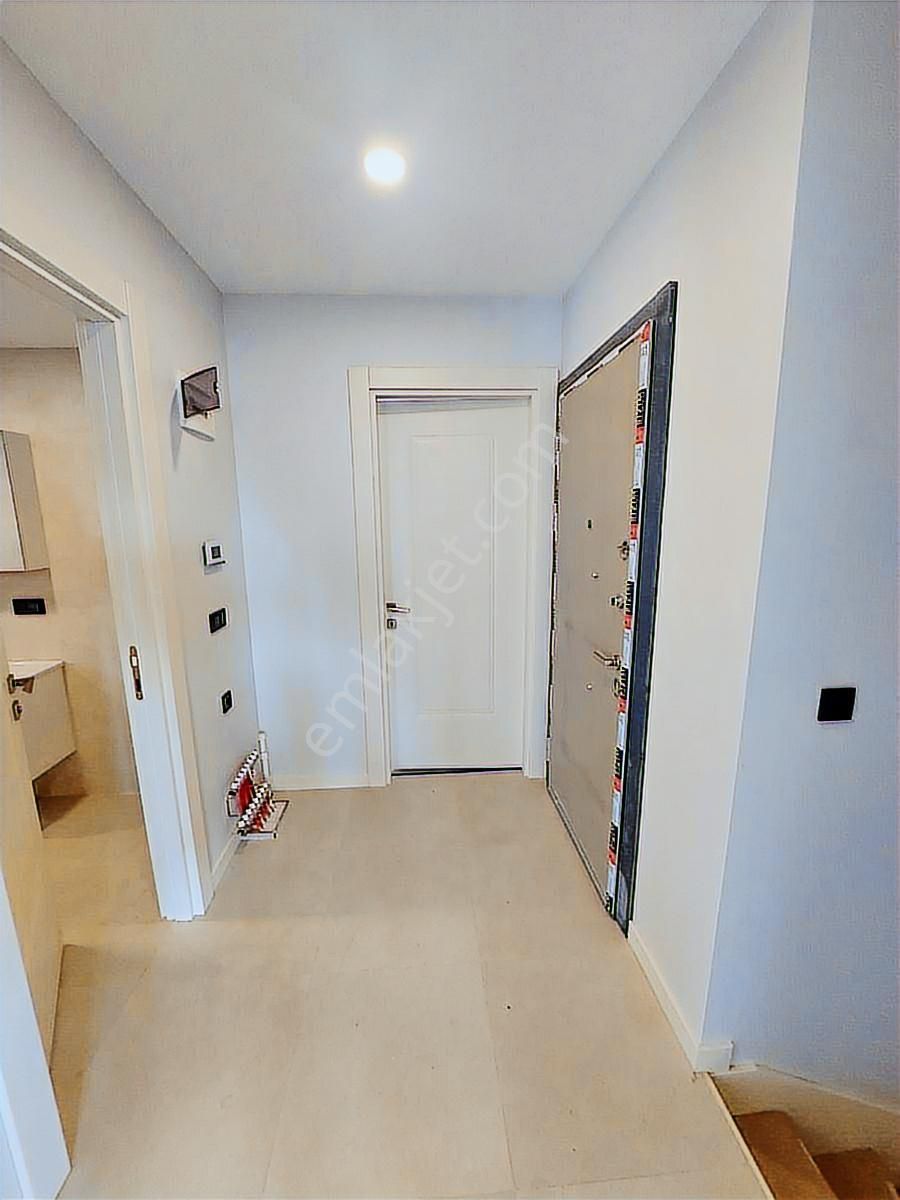 Üsküdar Merkeze Yakın Asansörlü Satılık Sıfır Dubleks 4+1 - Görsel 12