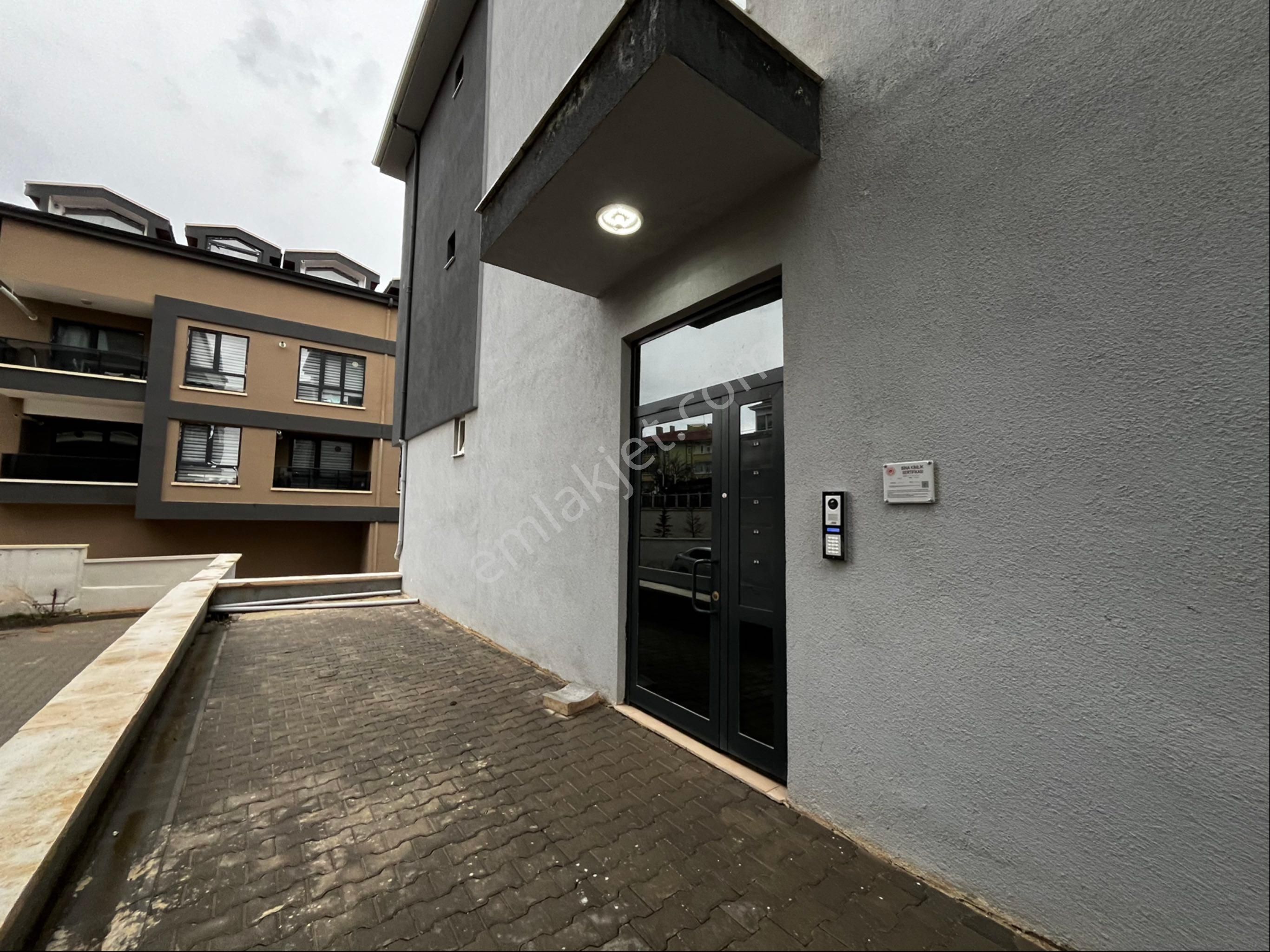 North&west Gayrimenkul’den Bulvarda Kiralık 1+1 Daire - Görsel 2