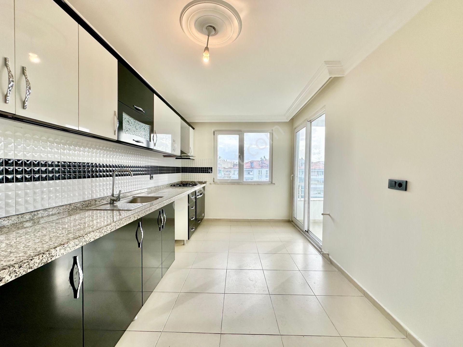 ꧁ay Emlaktan꧂akçay'da Ön Cephe Asansörlü Satılık 3+1 Geniş Daire - Görsel 2