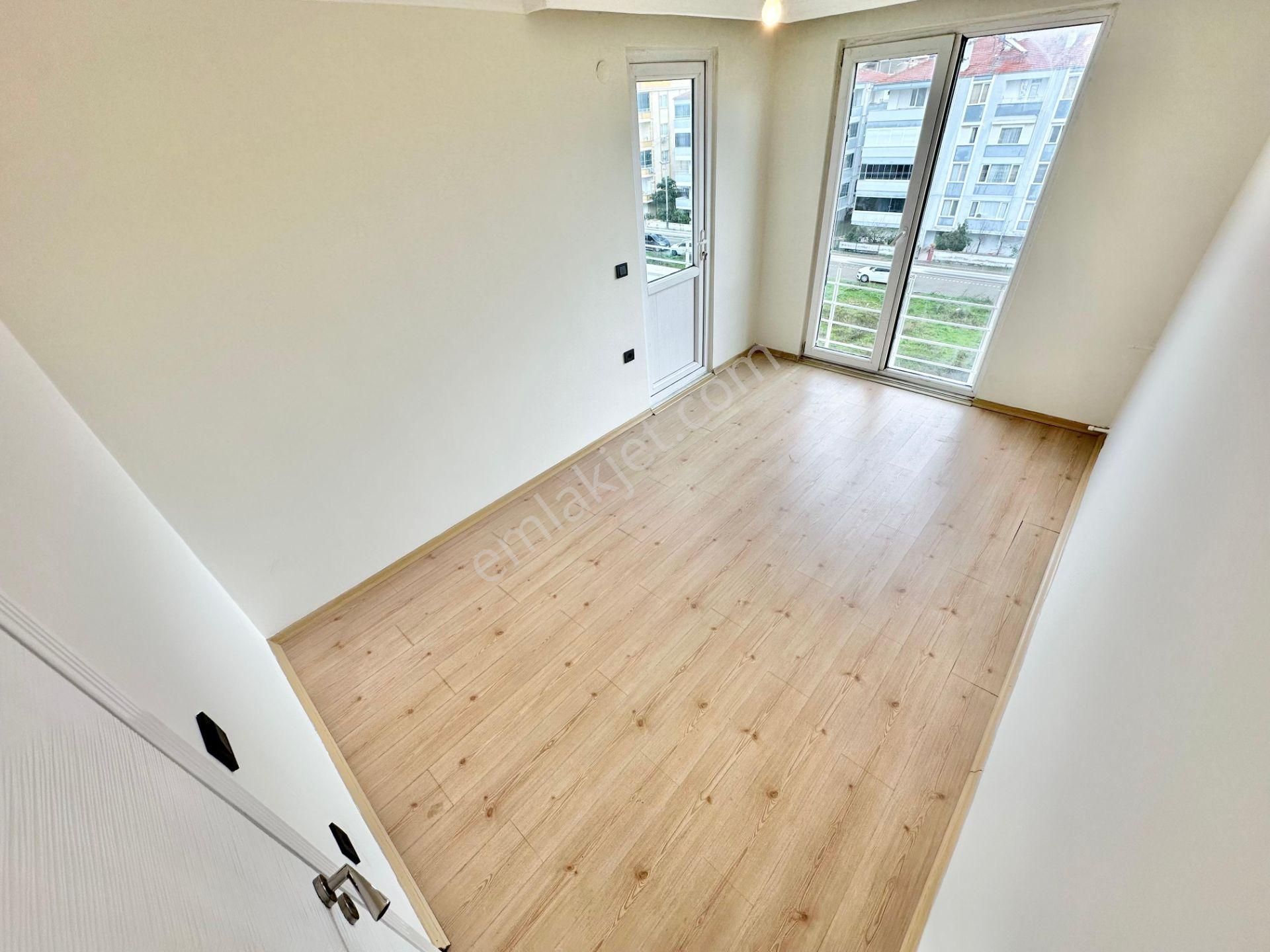 ꧁ay Emlaktan꧂akçay'da Ön Cephe Asansörlü Satılık 3+1 Geniş Daire - Görsel 17