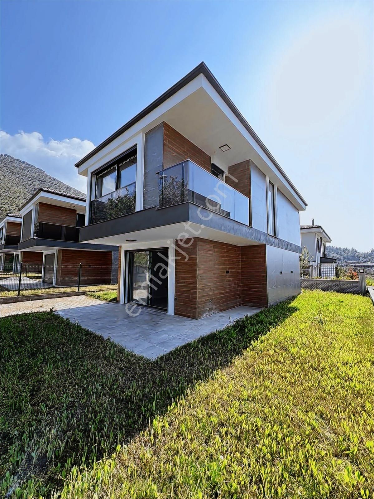 Pascha Emlak'tan Güzelçamlı'da Müstakil 310m2 Arsalı 3+1 Villa - Görsel 38