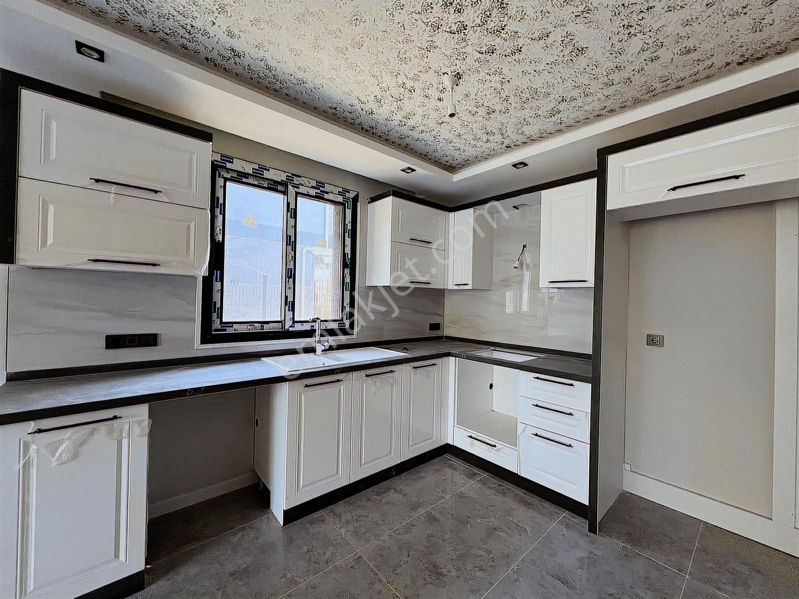 Pascha Emlak'tan Güzelçamlı'da Müstakil 310m2 Arsalı 3+1 Villa - Görsel 44