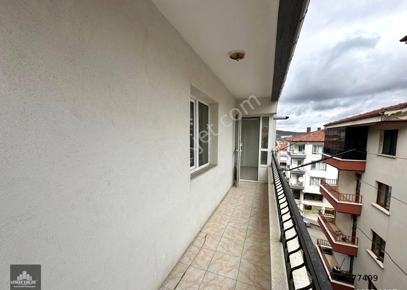 Uzman Emlak Ofisinden Hisar Mh.de Katta Geniş Bağımsız 3+1 Daire - Görsel 3