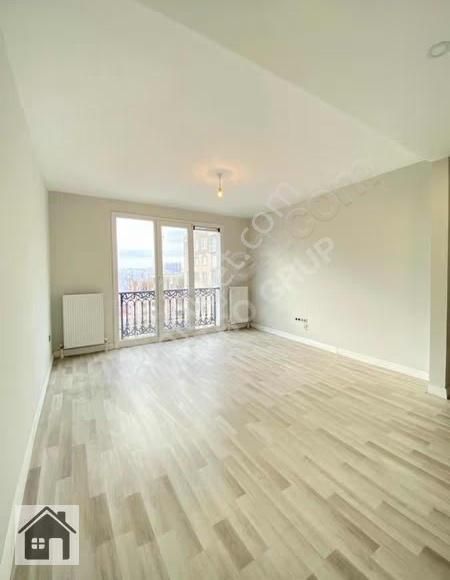 Beylikdüzü'nde Satılık Lüks 1+1 Daire