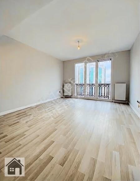 Beylikdüzü'nde Satılık Lüks 1+1 Daire - Görsel 15