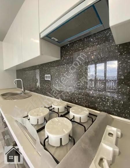 Beylikdüzü'nde Satılık Lüks 1+1 Daire - Görsel 8