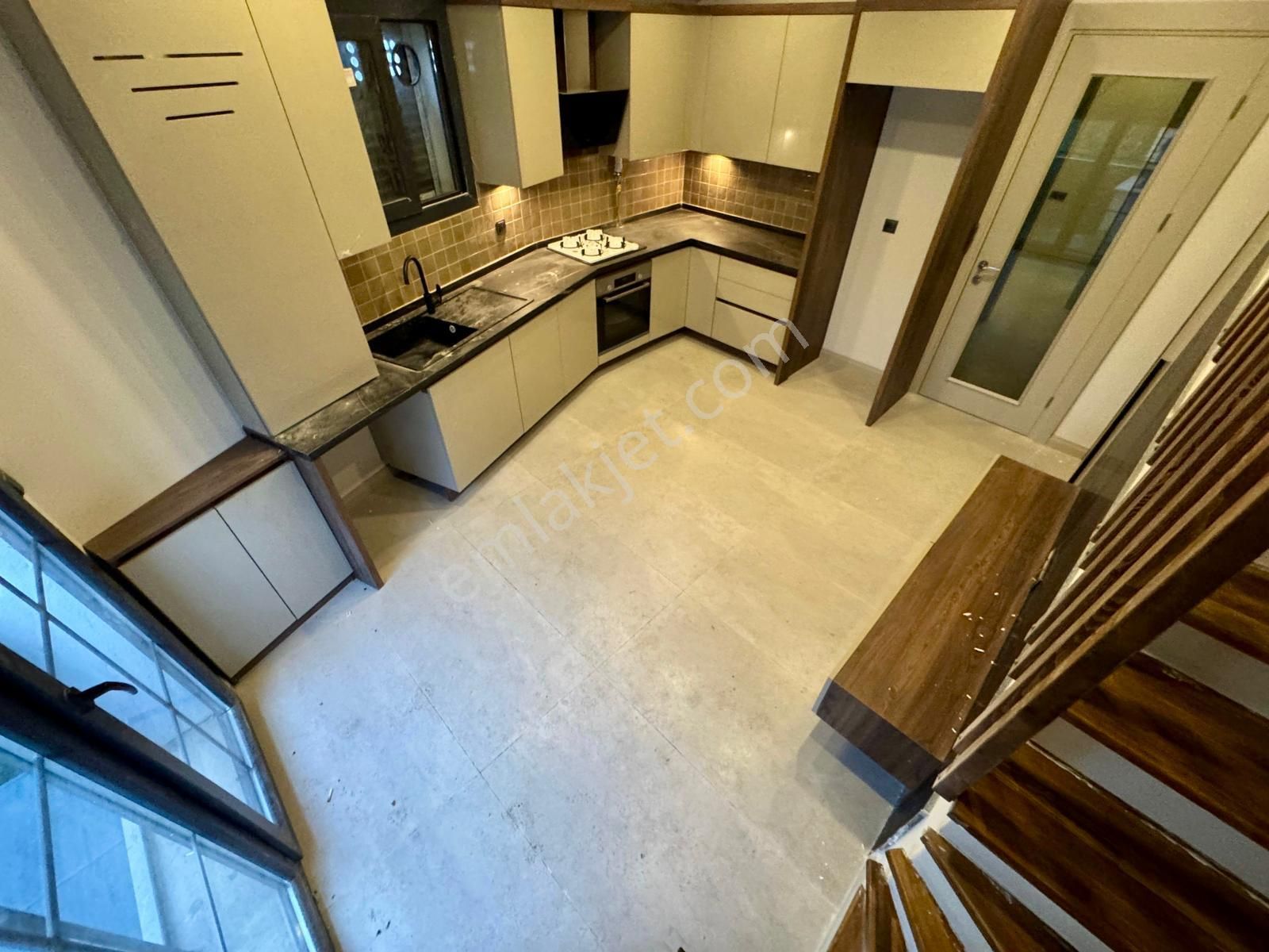 🏡 Referans'tan Geniş Teraslı Denize 50 Mt Lüks Şık Tasarımlı 2+1 Dubleks - Görsel 16