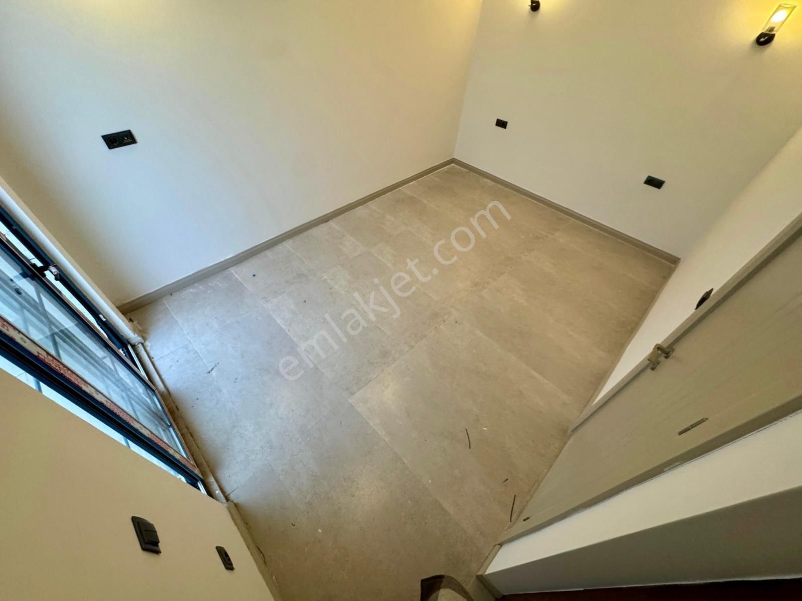 🏡 Referans'tan Geniş Teraslı Denize 50 Mt Lüks Şık Tasarımlı 2+1 Dubleks - Görsel 12