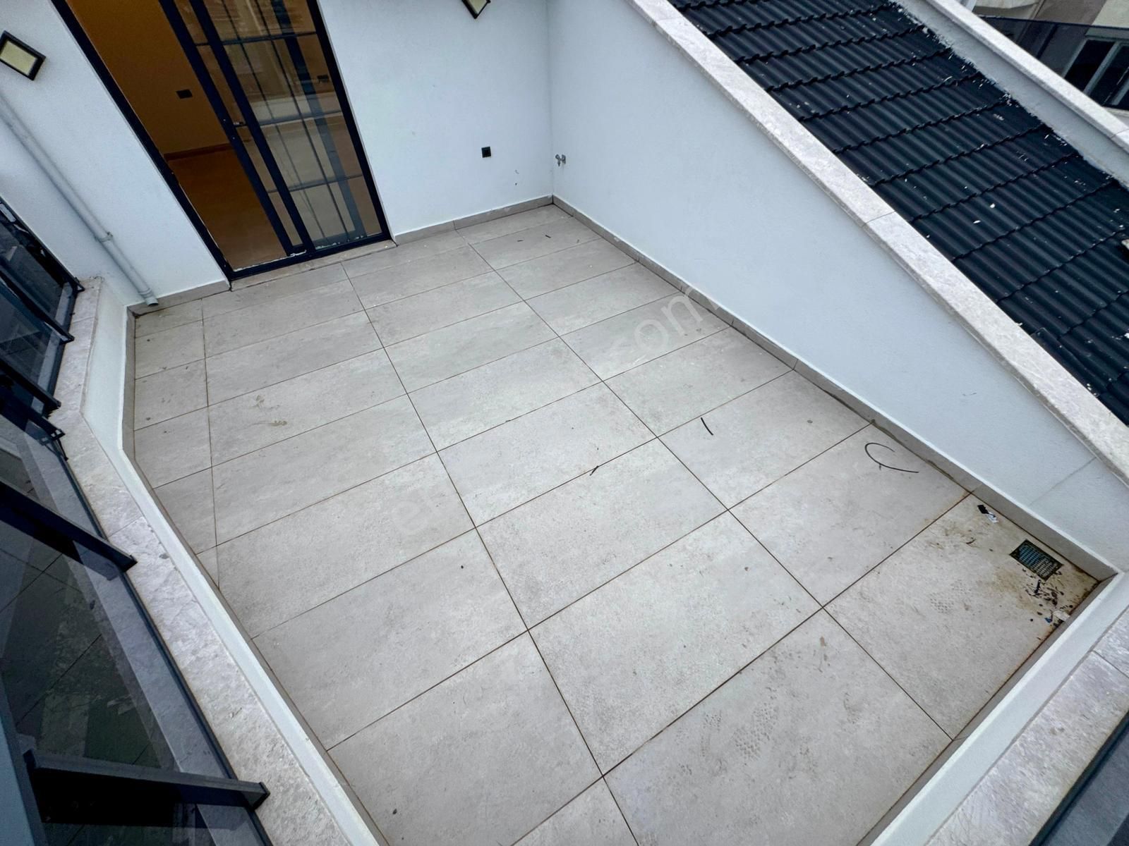 🏡 Referans'tan Geniş Teraslı Denize 50 Mt Lüks Şık Tasarımlı 2+1 Dubleks - Görsel 24