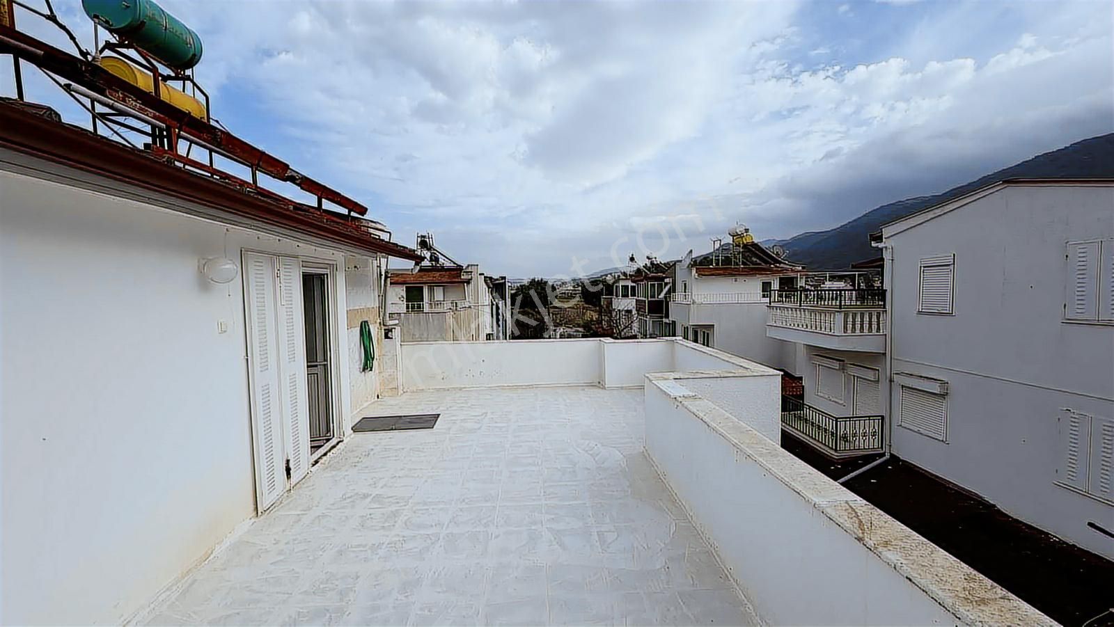 Pascha Emlak'tan Güzelçamlı'da Denize 350m Satılık 4+1 Villa - Görsel 2