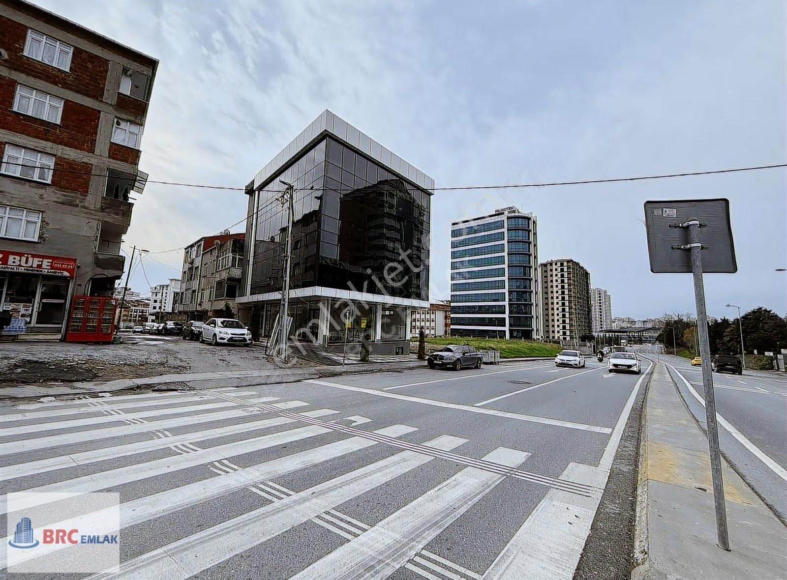 Bağcılar Mahmutbey Ordu Caddesin Komple Sıfır Kiralık Köşe Bina - Görsel 6
