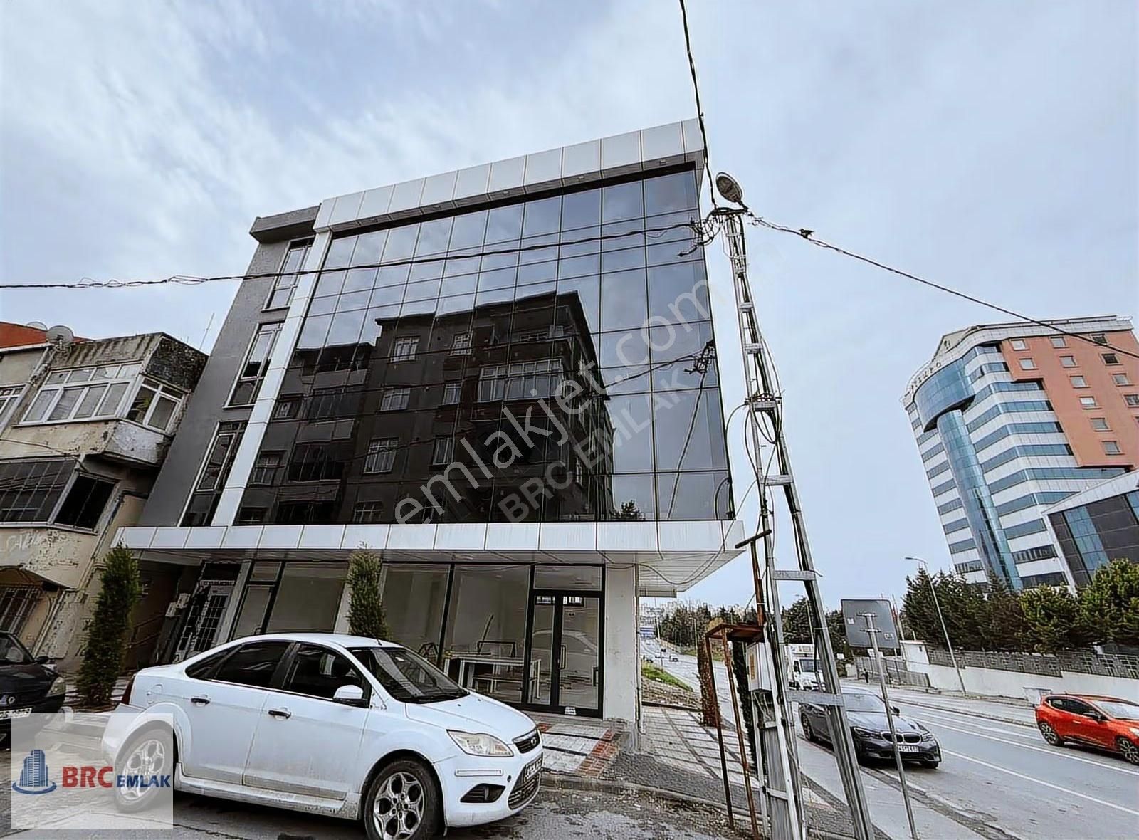Bağcılar Mahmutbey Ordu Caddesin Komple Sıfır Kiralık Köşe Bina - Görsel 5