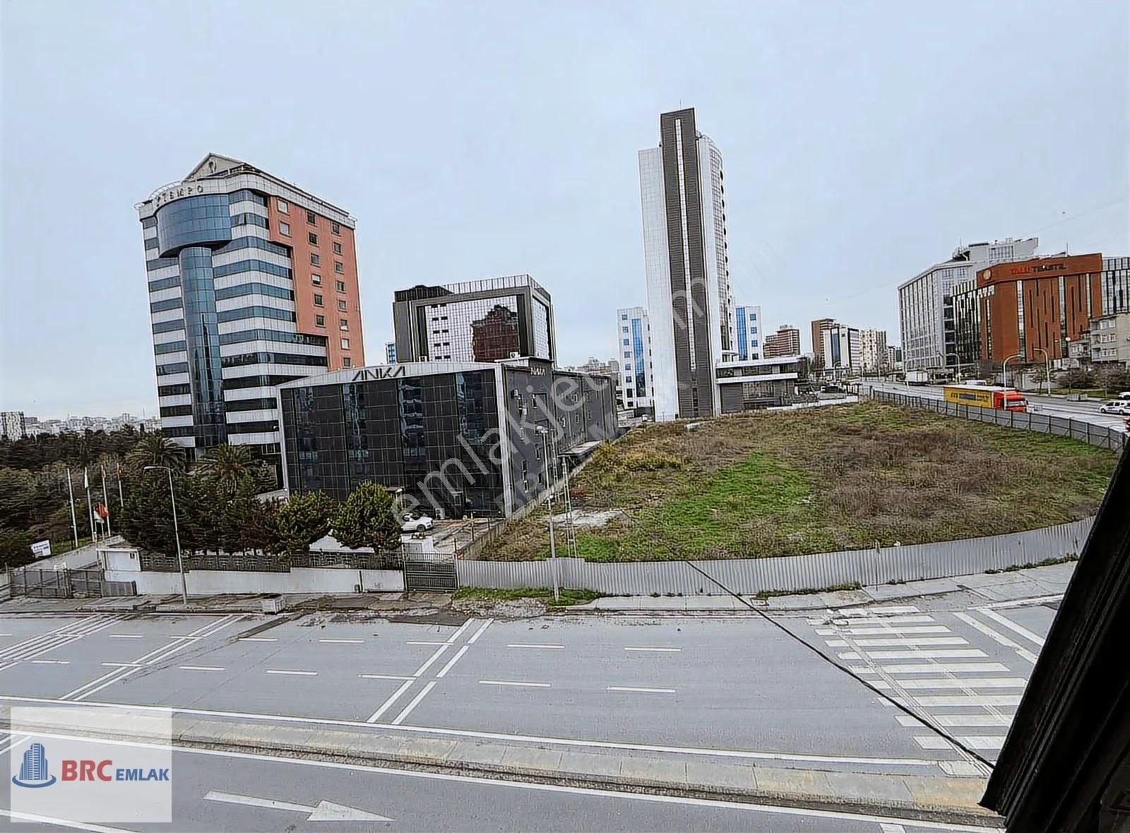 Bağcılar Mahmutbey Ordu Caddesin Komple Sıfır Kiralık Köşe Bina - Görsel 27