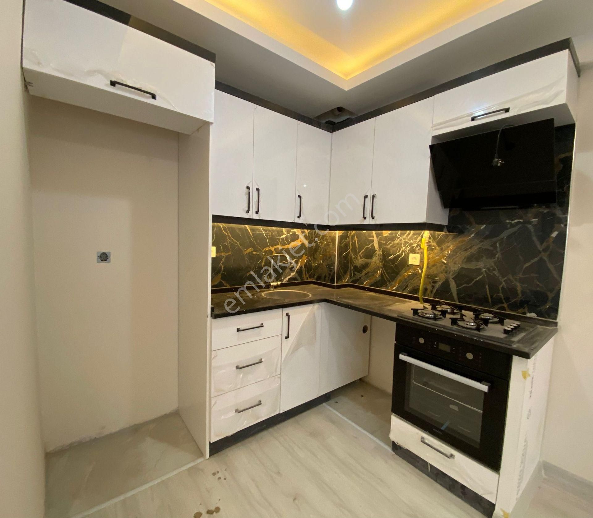 Bahçelievlerde Yeni Bina 2+1 Doğalgazlı - Görsel 4