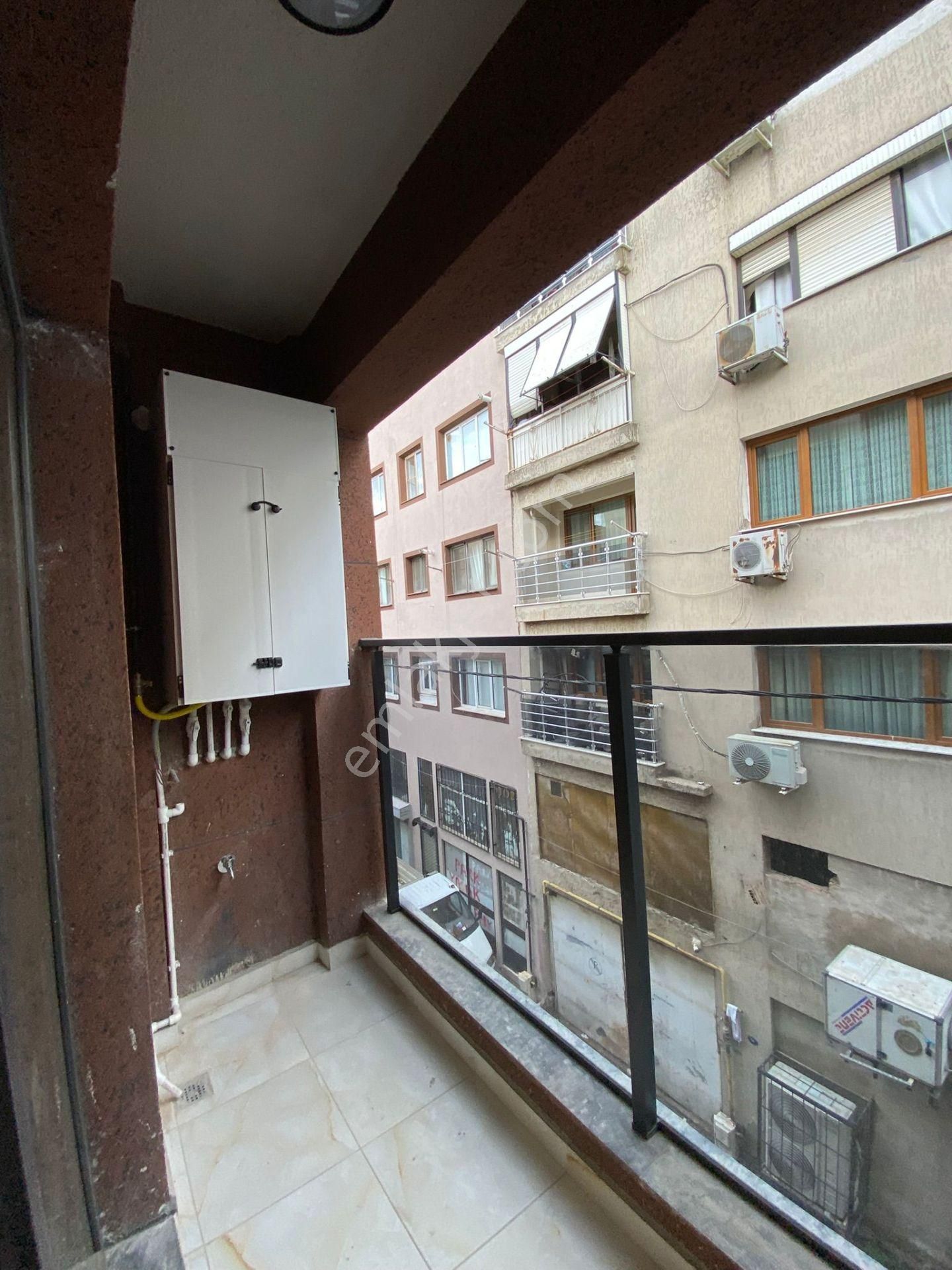 Bahçelievlerde Yeni Bina 2+1 Doğalgazlı - Görsel 2