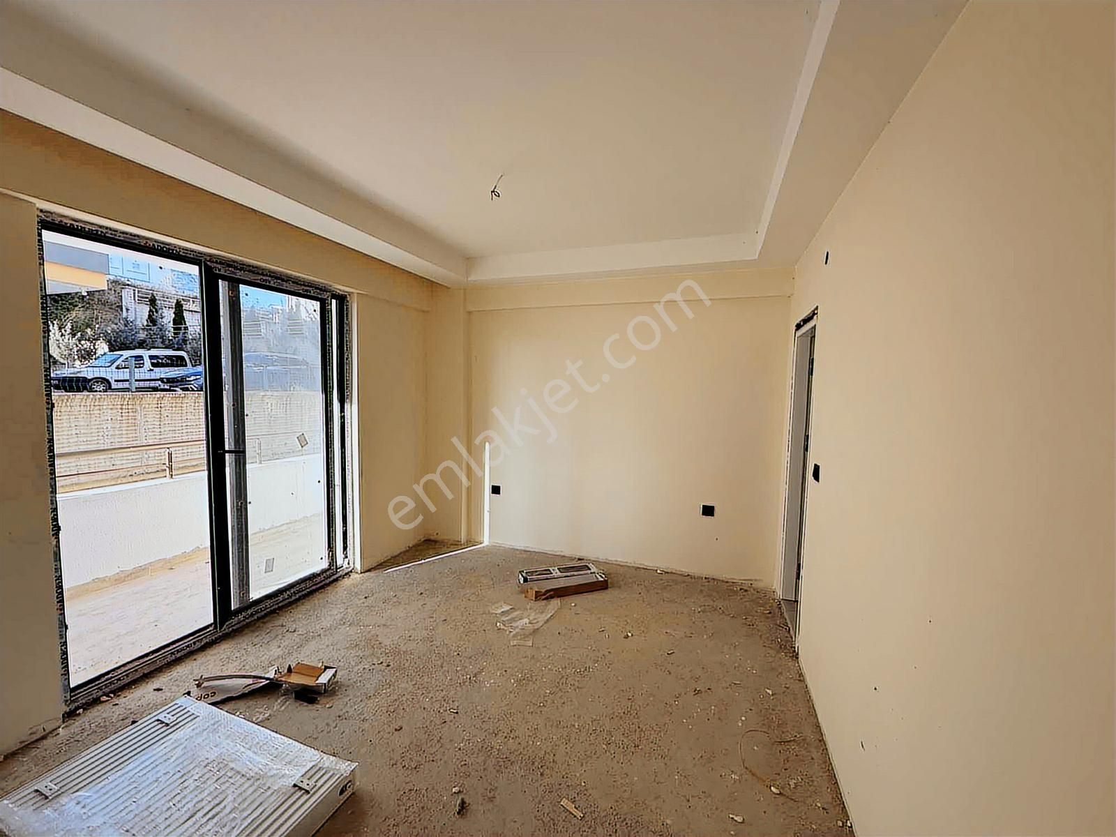 Sahile Ve Tramvaya Yakın 2+1 Geniş Ferah Daire