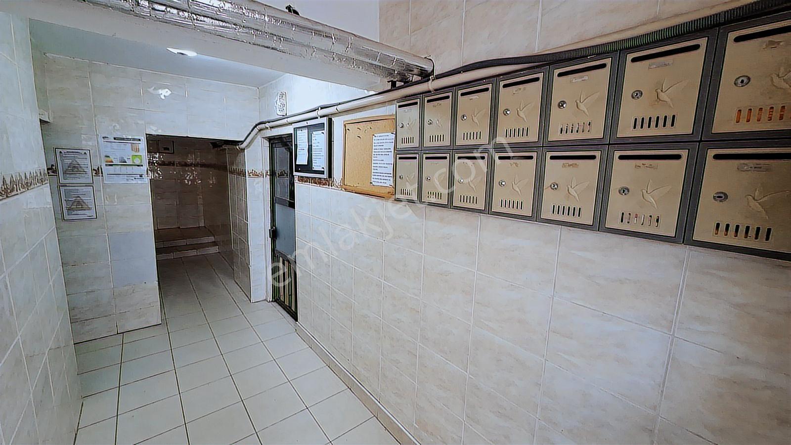 İzmit Merkezde Full Eşyalı 3+1 Arakat Kiralık Daire - Görsel 22