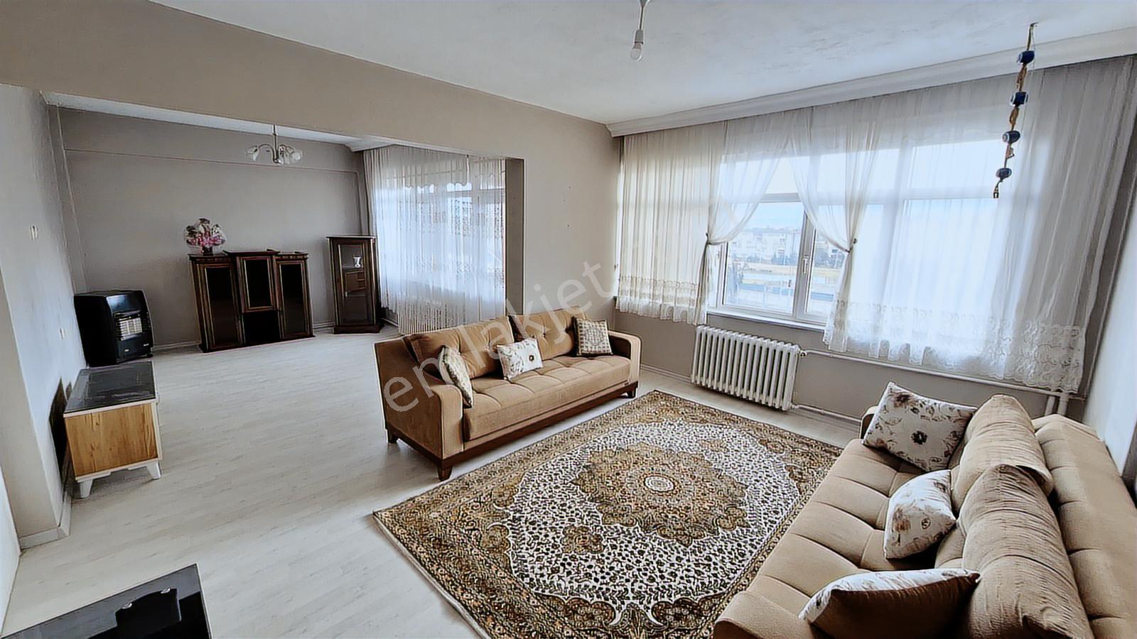 İzmit Merkezde Full Eşyalı 3+1 Arakat Kiralık Daire - Görsel 5