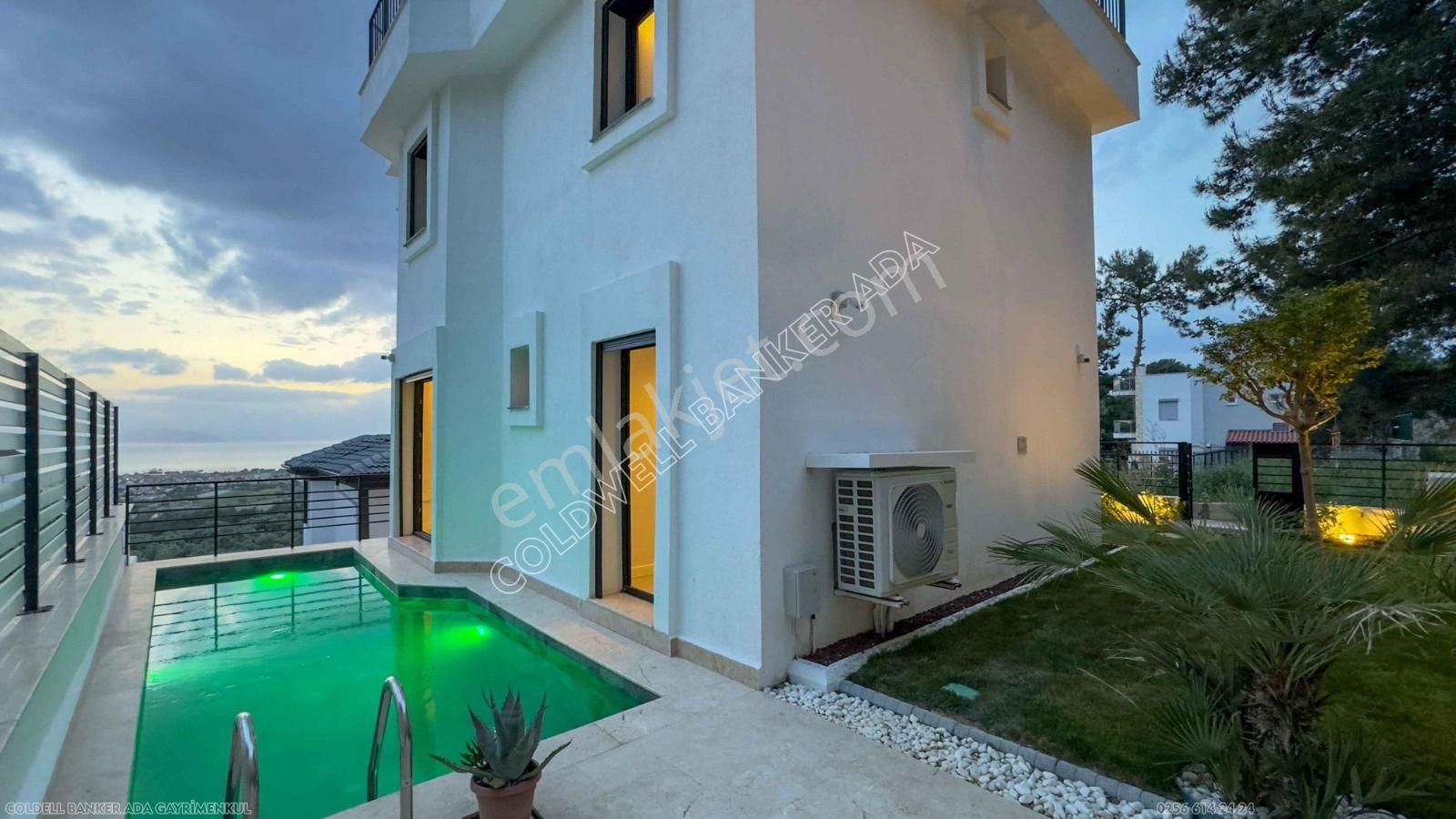 Soğucak Kuşadası’nda Satılık Deniz Manzaralı Özel Havuzlu 3+2 Tripleks Villa - Görsel 4