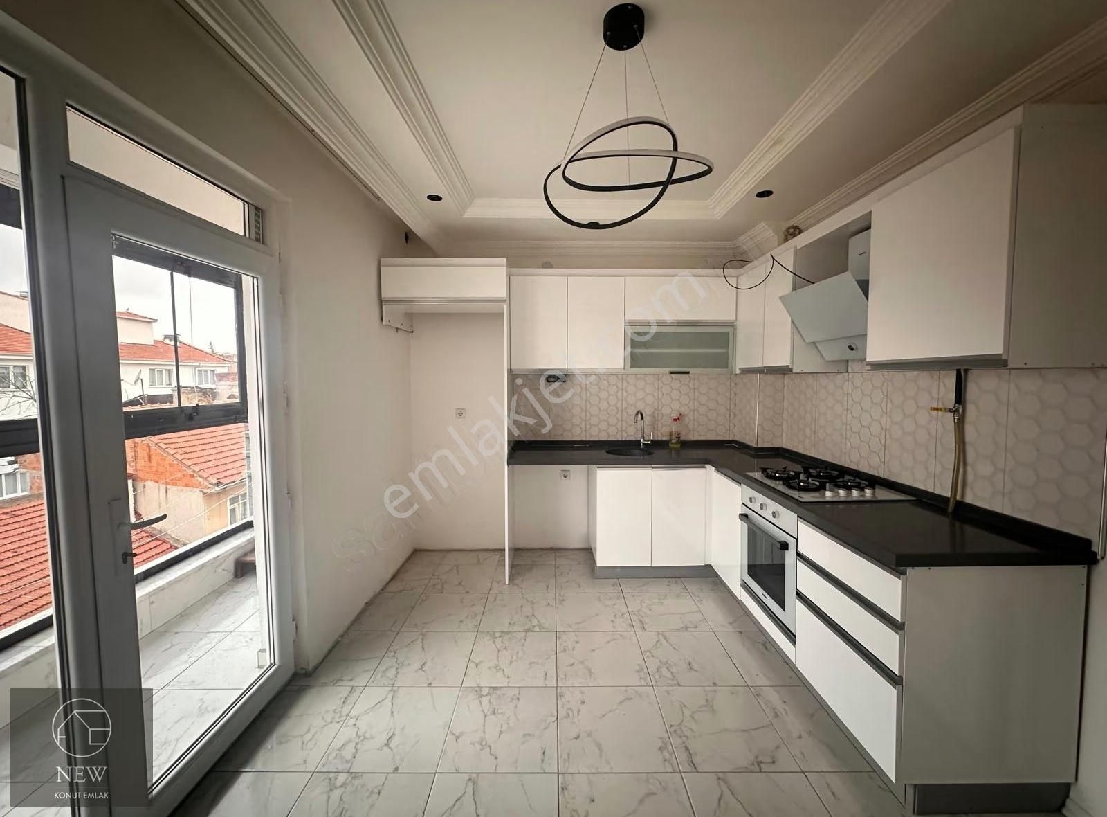 New Emlak'tan Esentepe Mahallesinde Kiralık 3+1 Daire - Görsel 3