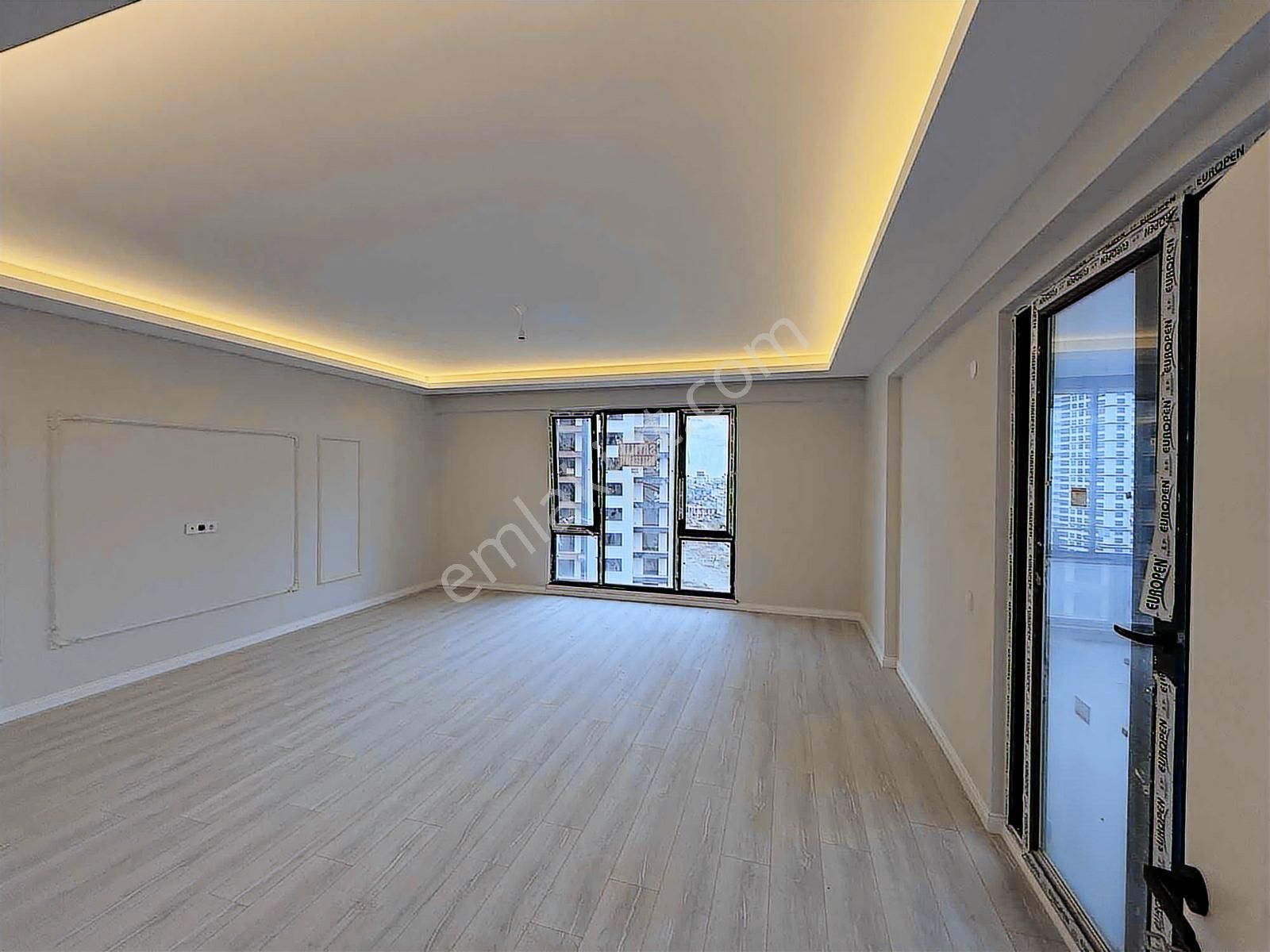 Gökdelenler Bölgesinde Deniz Manzaralı Lüks 3+1 Daire - Görsel 8