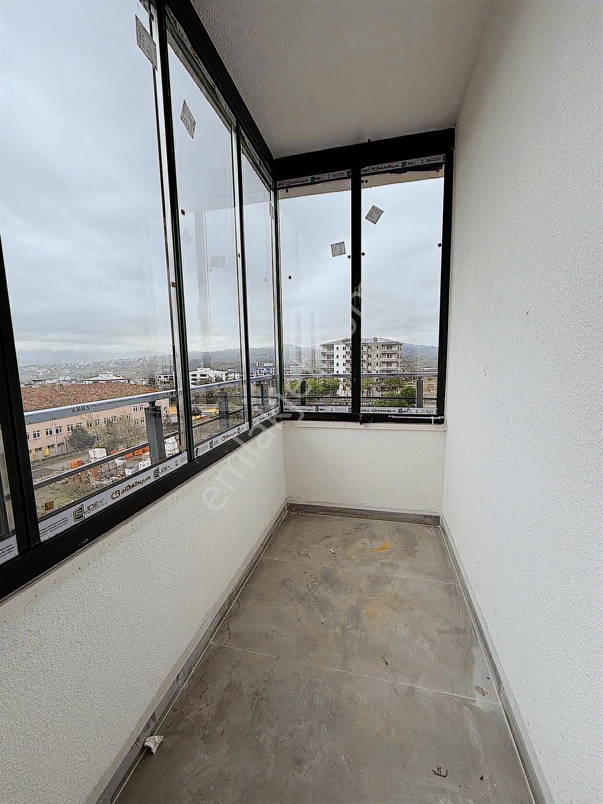 Gökdelenler Bölgesinde Deniz Manzaralı Lüks 3+1 Daire - Görsel 13