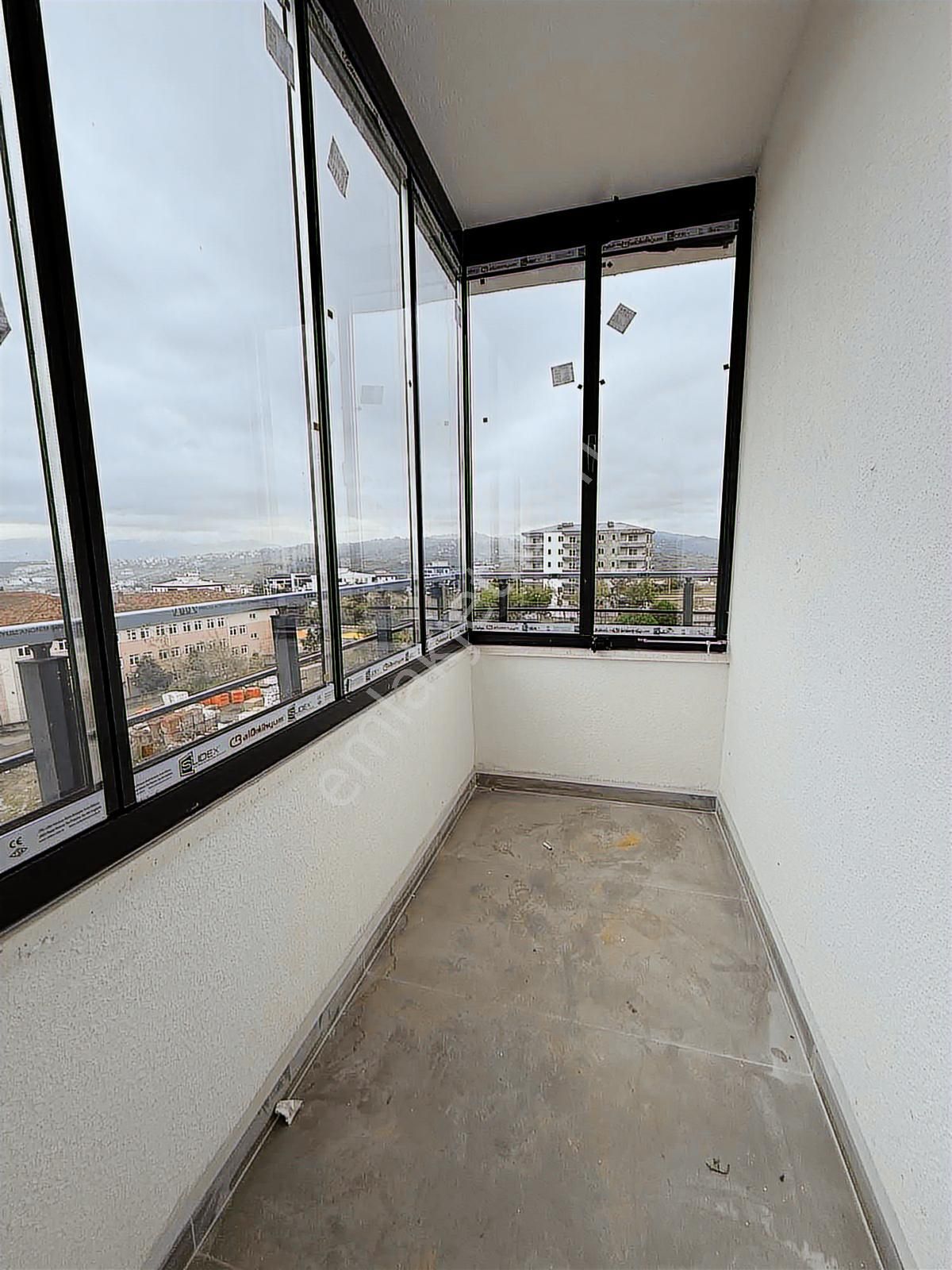 Gökdelenler Bölgesinde Deniz Manzaralı Lüks 3+1 Daire - Görsel 2