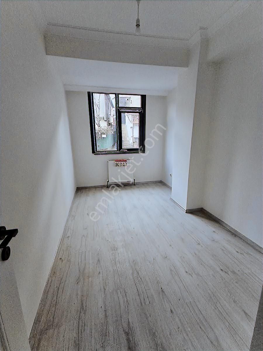 Battalgazi Mahallesi'nde, 3+1,115m2 Arakat Daire - Görsel 19
