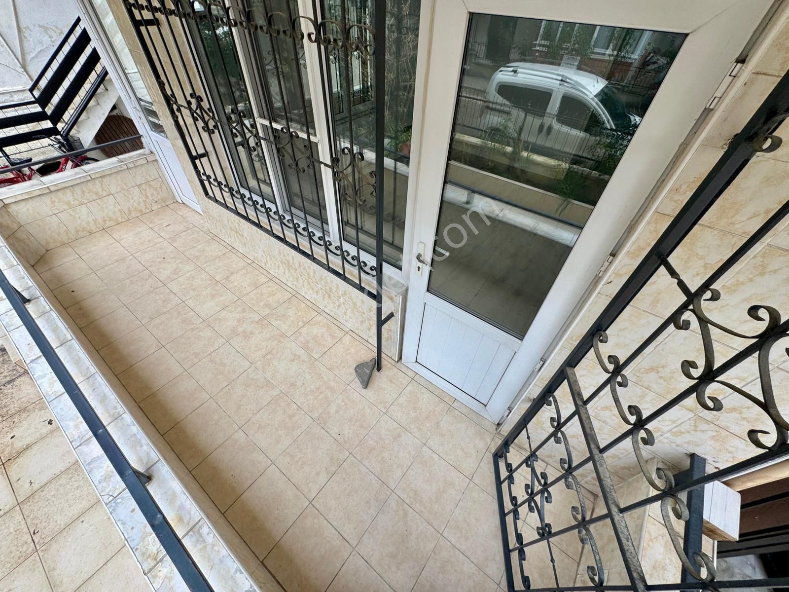 🏡 Referans'tan Akçay'da Denize Yakın Ön Cephe Giriş Kat 2+1 Daire - Görsel 31