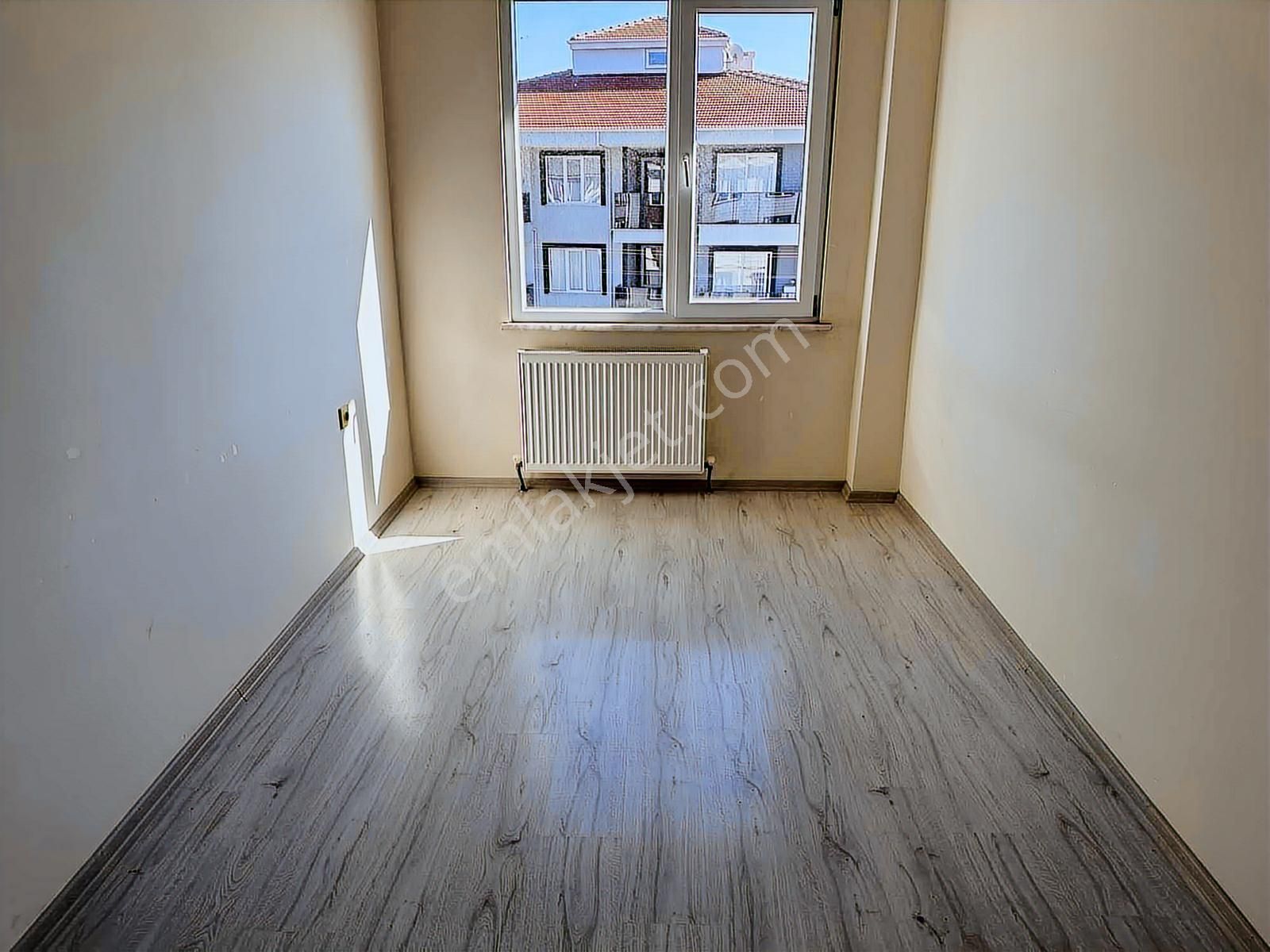3+1 Büyük Geniş Manzaralı Ebeveyn Banyolu İskanlı Kredili Daire - Görsel 4
