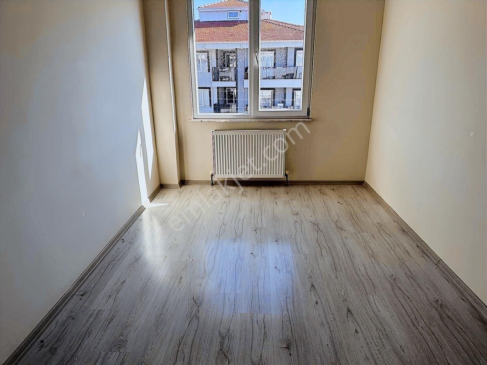 3+1 Büyük Geniş Manzaralı Ebeveyn Banyolu İskanlı Kredili Daire - Görsel 5