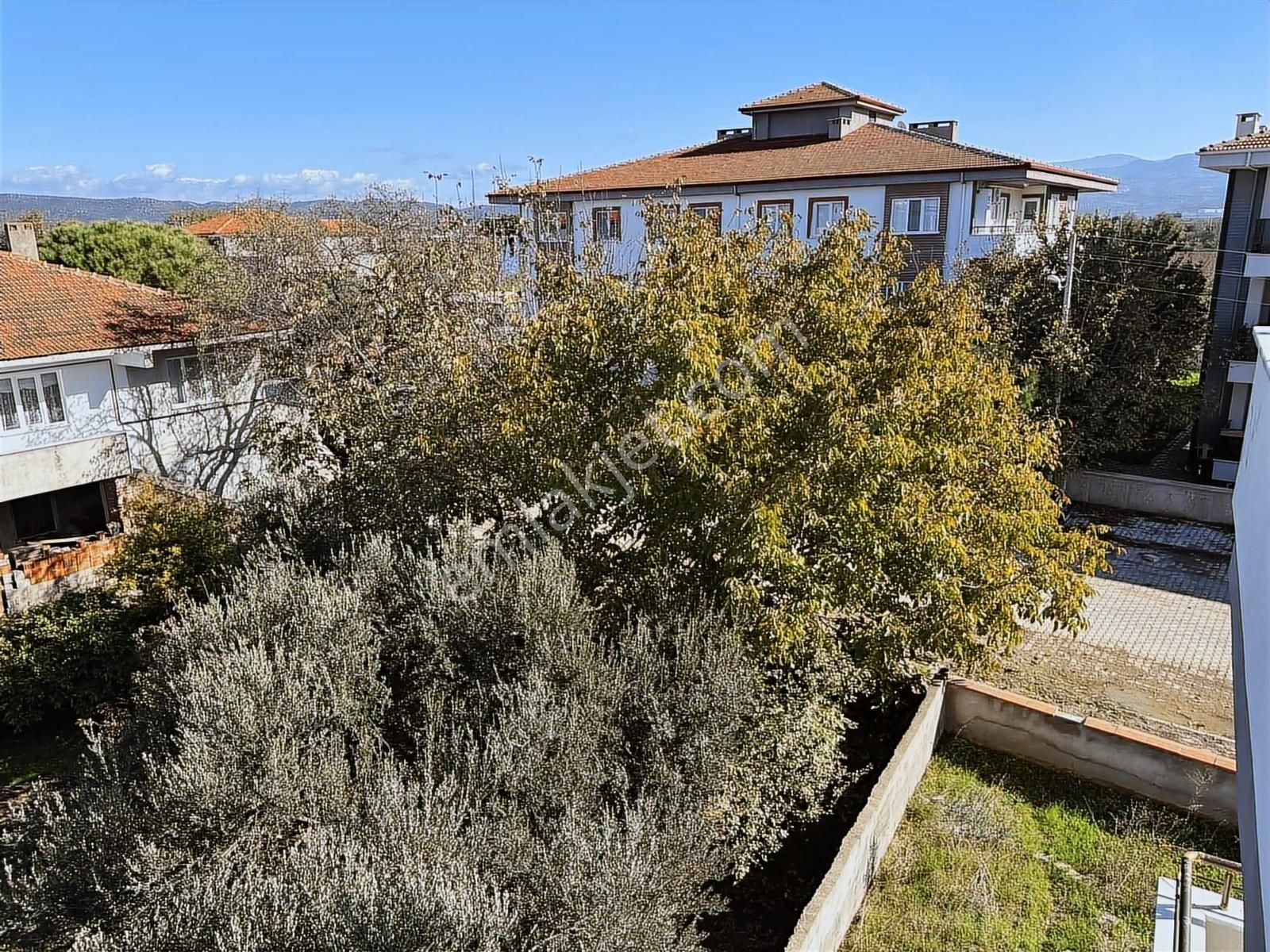 3+1 Büyük Geniş Manzaralı Ebeveyn Banyolu İskanlı Kredili Daire - Görsel 33