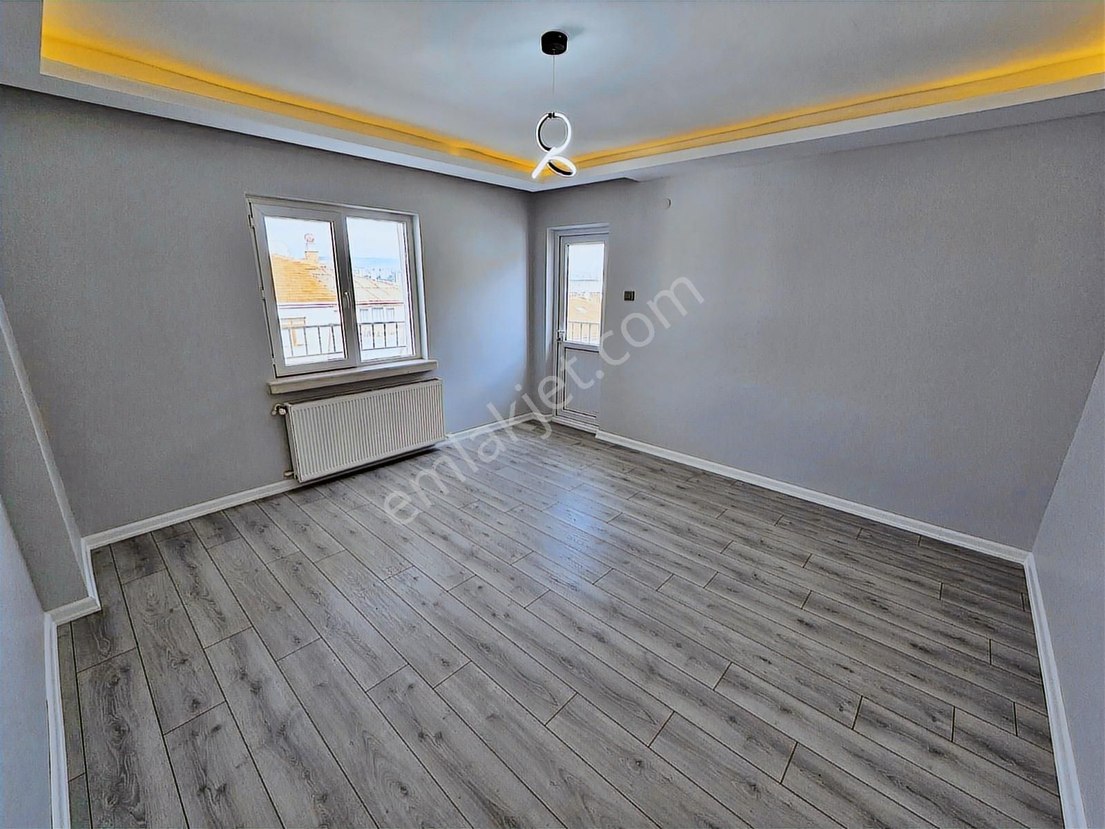 Elvan'da A Life Has. Yakını 3+1 Katta Ful Yapılı Ön Cephe Daire - Görsel 11