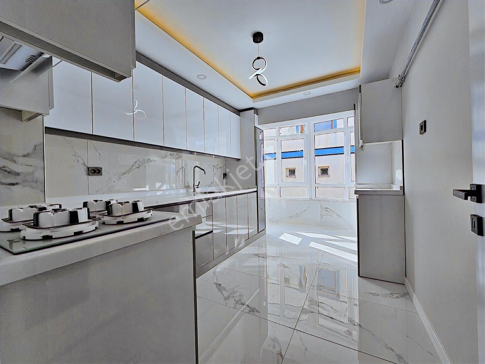 Elvan'da A Life Has. Yakını 3+1 Katta Ful Yapılı Ön Cephe Daire - Görsel 6